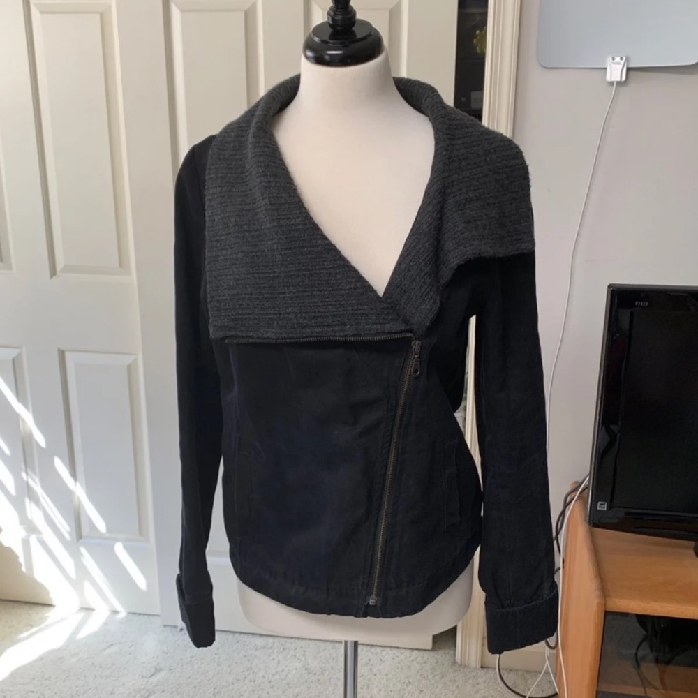Girlish Asymmetrical Black Jacket